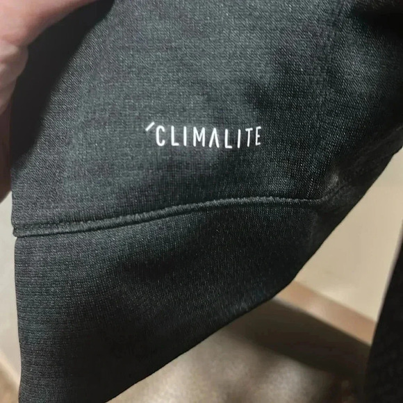 Sweater - Picture 6 of 7